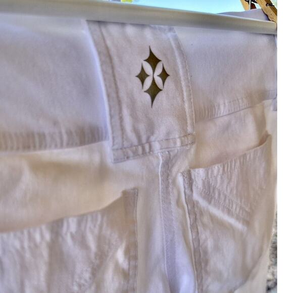 Tail Women’s Pull On Super Stretch Slimming Shorts White XS - Picture 5 of 9
